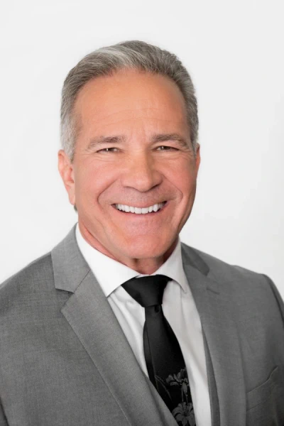 Lloyd W. Baker, Personal Injury attorney in Phoenix